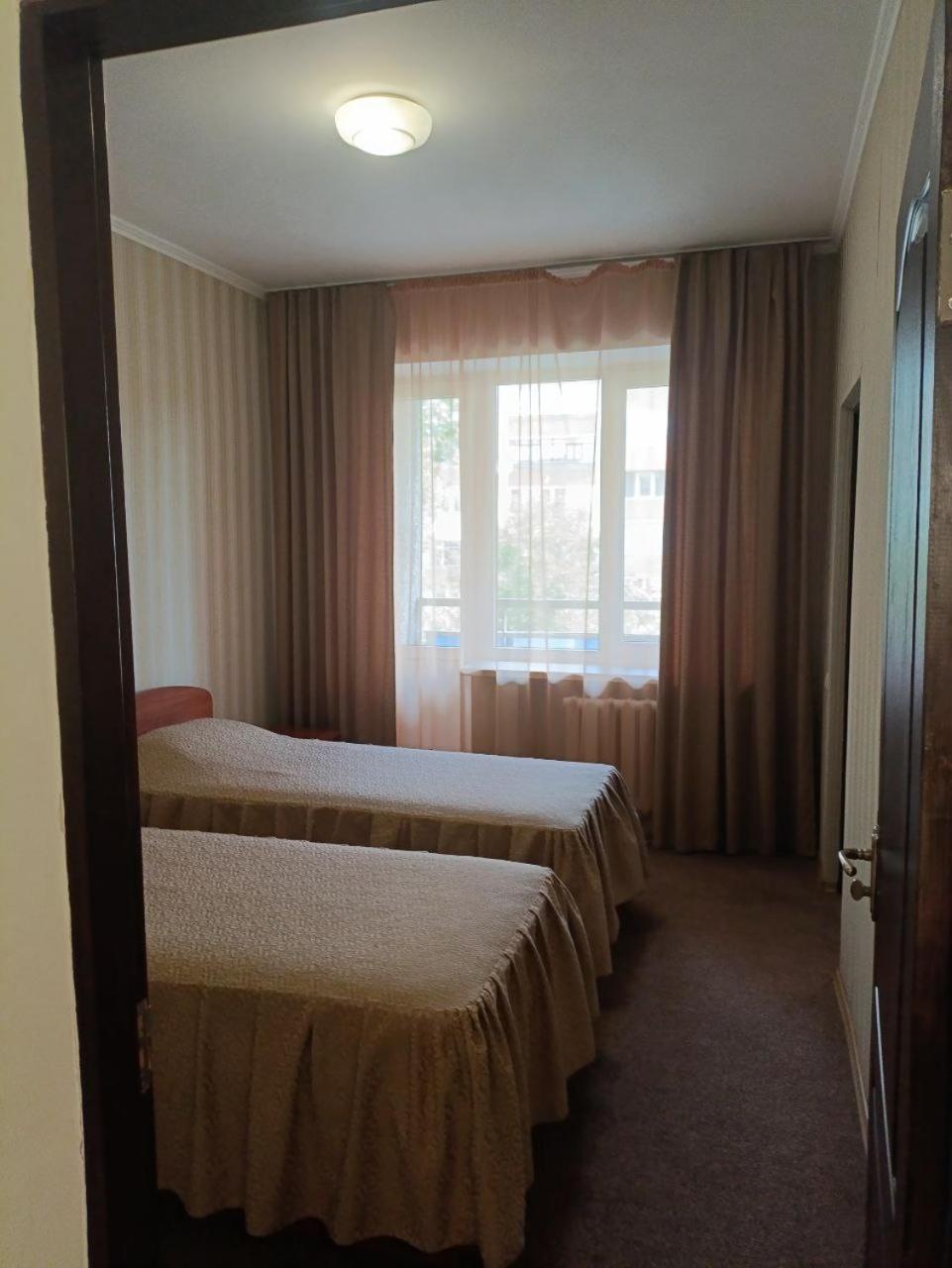 Kremin Hotel Kremenchuk Exterior photo